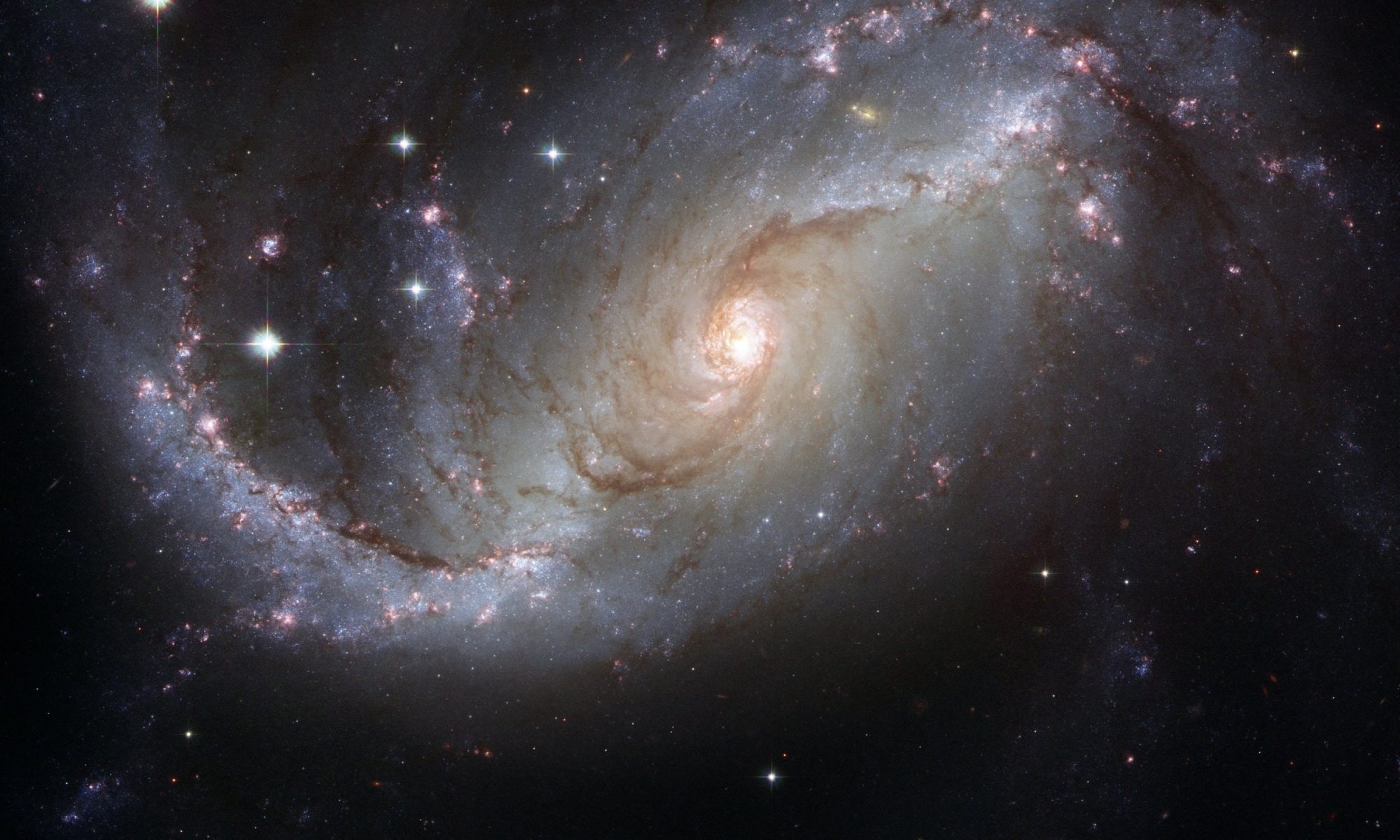Как проявляет себя межзвездная среда. NGC 1672. Interstellar Medium.
